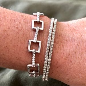 Set of 2 blingy bracelets